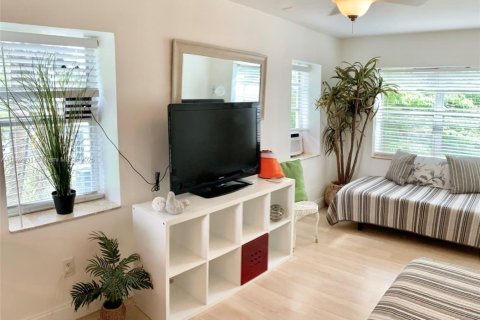 Купить коммерческую недвижимость в Майами, Флорида 313.82м2, № 1966751 - фото 15