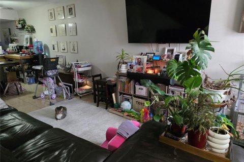 Condo in Tampa, Florida, 2 bedrooms  № 2230323 - photo 3
