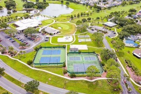Condominio en venta en Orlando, Florida, 3 dormitorios, 163.88 m2 № 1842212 - foto 3