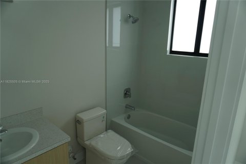 Touwnhouse à vendre à Miami, Floride: 3 chambres № 1794792 - photo 14