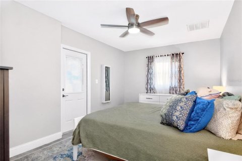Casa en venta en Tampa, Florida, 3 dormitorios, 137.22 m2 № 2200072 - foto 18