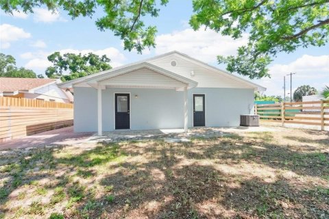 Casa en venta en Tampa, Florida, 3 dormitorios, 137.22 m2 № 2200072 - foto 29