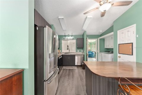 Apartment in Lady Lake, Florida 2 bedrooms, 144.18 sq.m. № 2226640 - photo 12