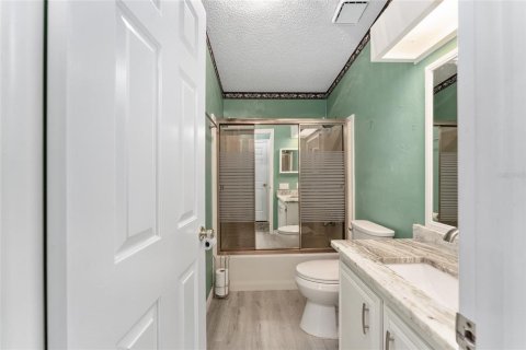 Apartment in Lady Lake, Florida 2 bedrooms, 144.18 sq.m. № 2226640 - photo 19