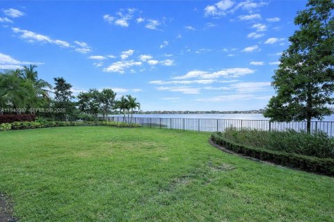 Villa ou maison à vendre à Parkland, Floride: 4 chambres, 342.81 m2 № 1999413 - photo 11