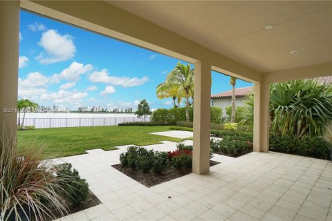 Villa ou maison à vendre à Parkland, Floride: 4 chambres, 342.81 m2 № 1999413 - photo 8