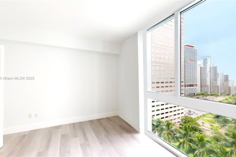 Condo in Miami, Florida, 3 bedrooms № 1827593 - photo 15