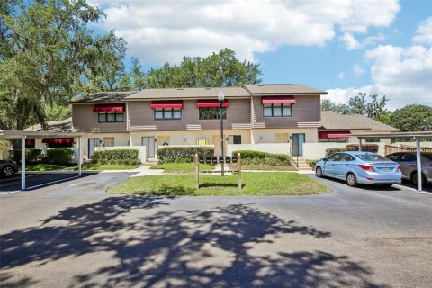 Townhouse in Brandon, Florida 2 bedrooms, 116.31 sq.m. № 2103892 - photo 2
