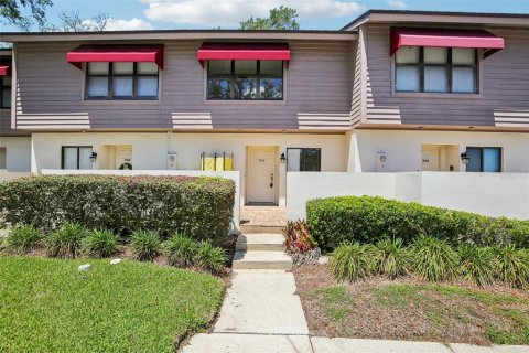 Adosado en Brandon, Florida 2 dormitorios, 116.31 m2 № 2103892