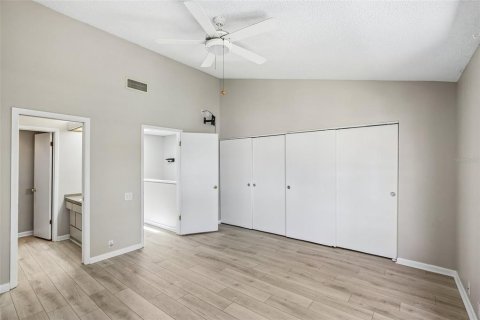 Townhouse in Brandon, Florida 2 bedrooms, 116.31 sq.m. № 2103892 - photo 22