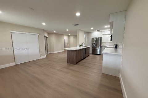 Townhouse in Miami, Florida 3 bedrooms, 162.86 sq.m. № 2057961 - photo 8