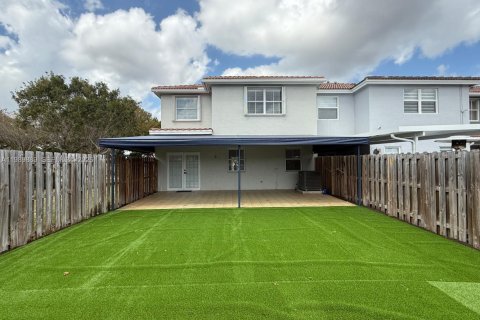 Townhouse in Miami, Florida 3 bedrooms, 162.86 sq.m. № 2057961 - photo 22