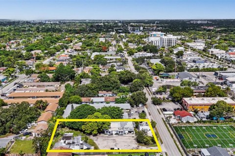 Immobilier commercial à vendre à Hollywood, Floride: 746.38 m2 № 2269921 - photo 11