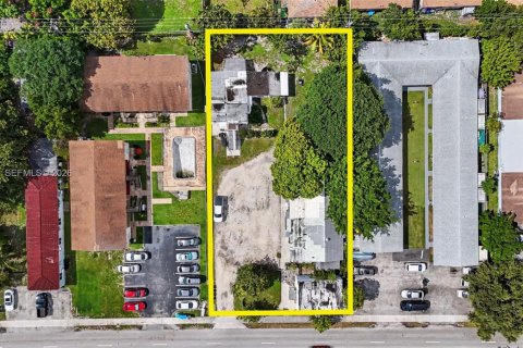 Immobilier commercial à vendre à Hollywood, Floride: 746.38 m2 № 2269921 - photo 16