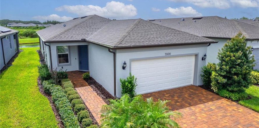 Casa en Land O' Lakes, Florida 2 dormitorios, 130.06 m2 № 1917188