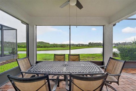 Casa en venta en Land O' Lakes, Florida, 2 dormitorios, 130.06 m2 № 1917188 - foto 3