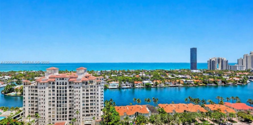 Condo in Aventura, Florida, 6 bedrooms  № 2397383