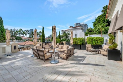 Condo in Aventura, Florida, 6 bedrooms  № 2397383 - photo 13