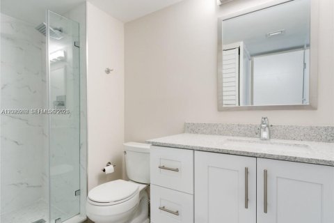Condominio en alquiler en Weston, Florida, 2 dormitorios, 114.36 m2 № 2084039 - foto 18