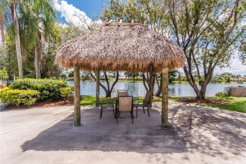 Condominio en alquiler en Weston, Florida, 2 dormitorios, 114.36 m2 № 2084039 - foto 25