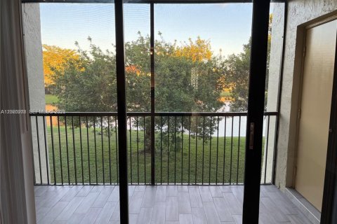 Condominio en alquiler en Weston, Florida, 2 dormitorios, 114.36 m2 № 2084039 - foto 6