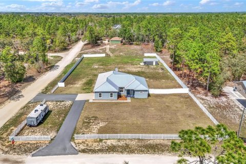 House in Williston, Florida 3 bedrooms, 199.83 sq.m. № 2113060 - photo 2