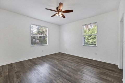 Villa ou maison à vendre à North Port, Floride: 3 chambres, 165.09 m2 № 1886071 - photo 16