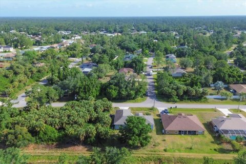 Villa ou maison à vendre à North Port, Floride: 3 chambres, 165.09 m2 № 1886071 - photo 30