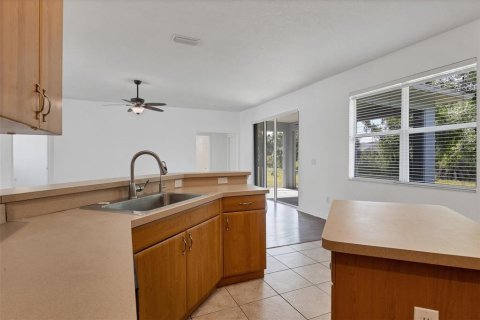 Villa ou maison à vendre à North Port, Floride: 3 chambres, 165.09 m2 № 1886071 - photo 12