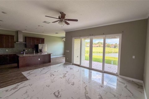 Villa ou maison à louer à Davenport, Floride: 4 chambres, 248.14 m2 № 2304561 - photo 9