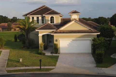 Villa ou maison à Davenport, Floride 4 chambres, 248.14 m2 № 2304561