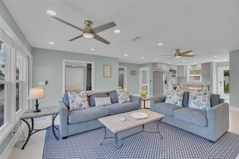 Condo in Longboat Key, Florida, 2 bedrooms  № 2318775 - photo 19