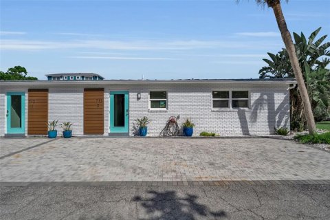 Condo in Longboat Key, Florida, 2 bedrooms  № 2318775 - photo 6