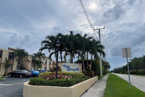 Condo in Margate, Florida, 2 bedrooms  № 2083302 - photo 26