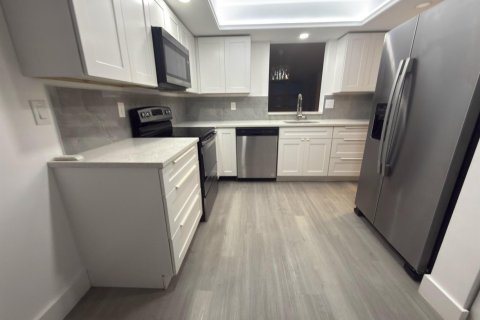 Condo in Margate, Florida, 2 bedrooms  № 2083302 - photo 4