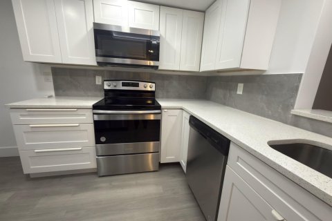 Condo in Margate, Florida, 2 bedrooms  № 2083302