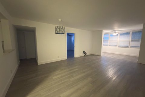 Condo in Margate, Florida, 2 bedrooms  № 2083302 - photo 28