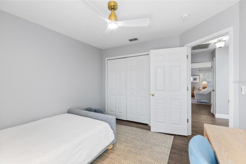 House in Tarpon Springs, Florida 3 bedrooms, 151.06 sq.m. № 2337282 - photo 27