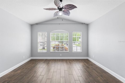 House in Tarpon Springs, Florida 3 bedrooms, 151.06 sq.m. № 2337282 - photo 18