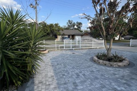 Casa en venta en Tampa, Florida, 3 dormitorios, 137.5 m2 № 2115530 - foto 20