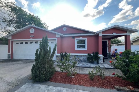 Casa en Tampa, Florida 3 dormitorios, 137.5 m2 № 2115530
