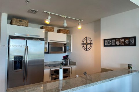 Copropriété à louer à Miami, Floride: 1 chambre, 70.7 m2 № 2076671 - photo 5