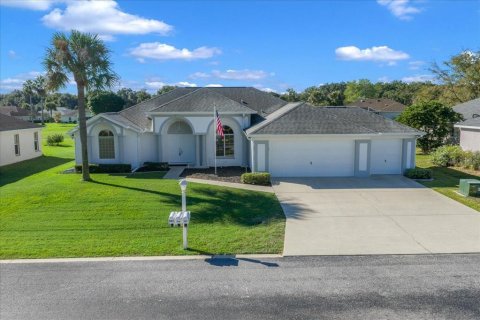 Casa en Ocala, Florida 3 dormitorios, 158.03 m2 № 2383750