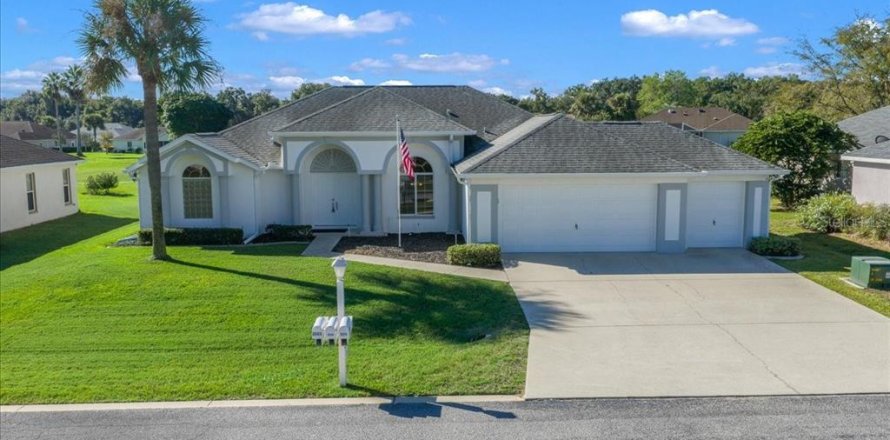Casa en Ocala, Florida 3 dormitorios, 158.03 m2 № 2383750