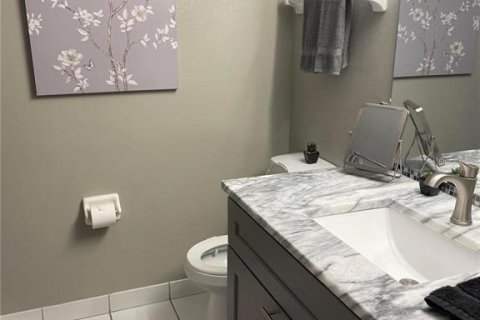 Condo in Palm Harbor, Florida, 1 bedroom № 2108005 - photo 9