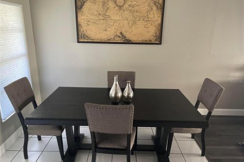 Condo in Palm Harbor, Florida, 1 bedroom № 2108005 - photo 18