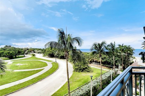 Condo in Hollywood, Florida, 2 bedrooms  № 1992902 - photo 5