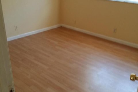 Adosado en venta en Lauderhill, Florida, 2 dormitorios, 87.33 m2 № 2242006 - foto 13