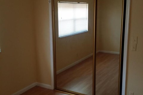 Adosado en venta en Lauderhill, Florida, 2 dormitorios, 87.33 m2 № 2242006 - foto 14