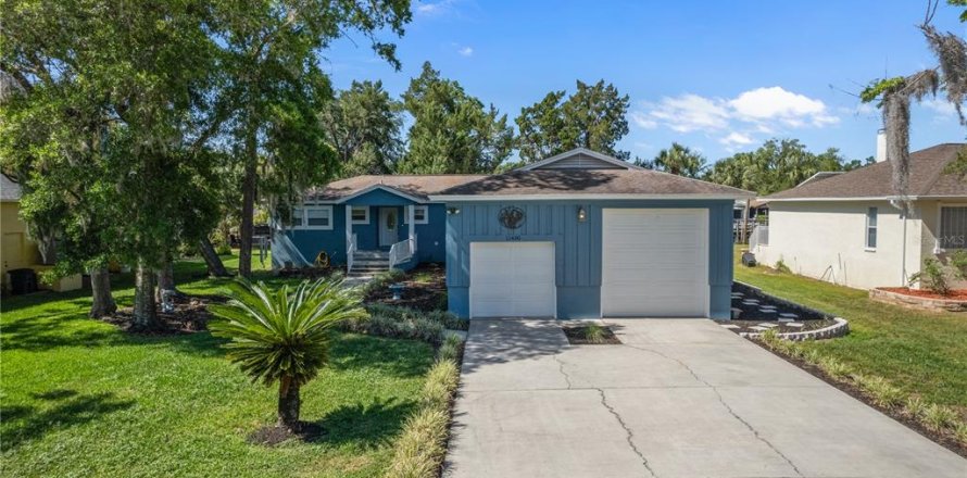 Casa en Homosassa, Florida 3 dormitorios, 232.81 m2 № 2386265